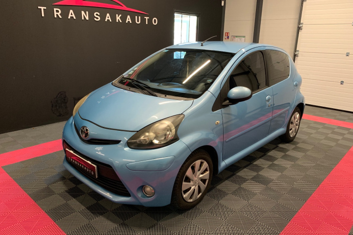 TOYOTA AYGO MC2 2014