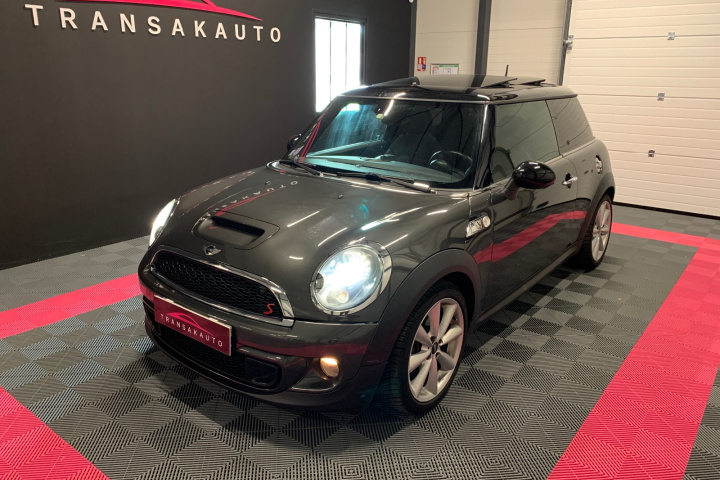 MINI HATCH R56