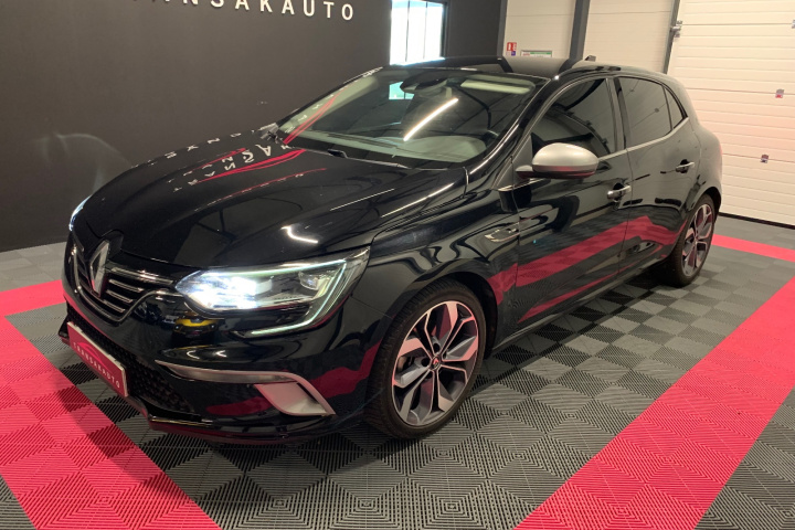 RENAULT MEGANE IV BERLINE