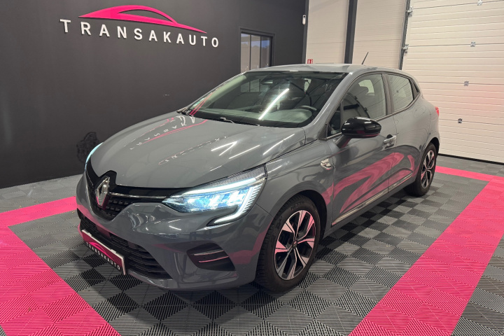 RENAULT CLIO V